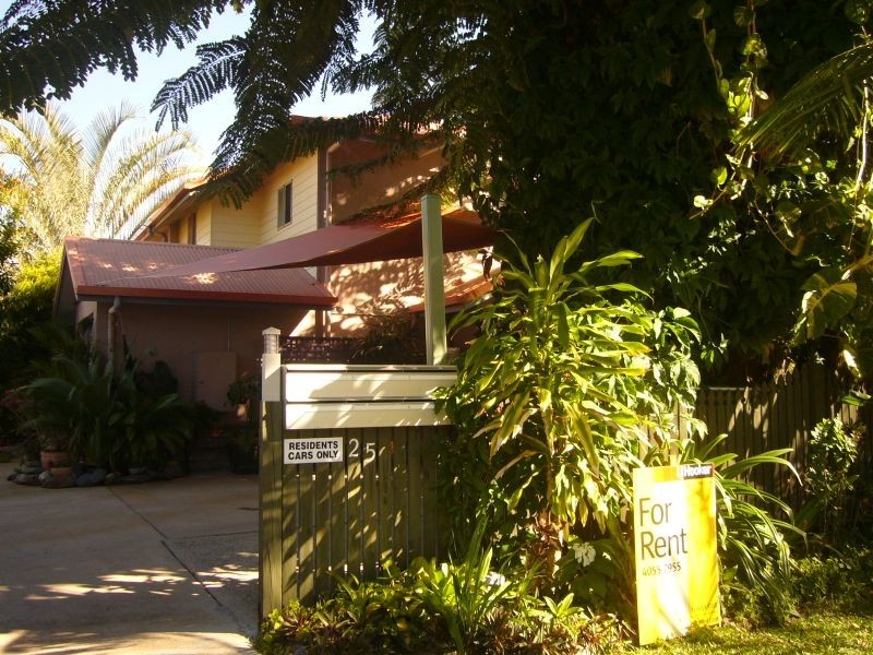 2/25 Rutherford Street, Yorkeys Knob QLD 4878