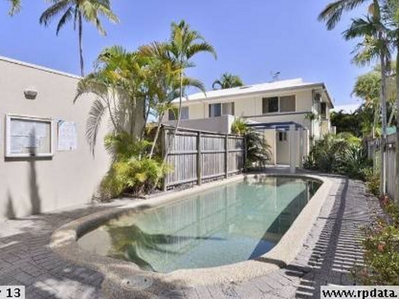 2/19 Rutherford Street, Yorkeys Knob QLD 4878