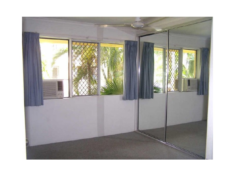 7/549 Varley Street, Yorkeys Knob QLD 4878