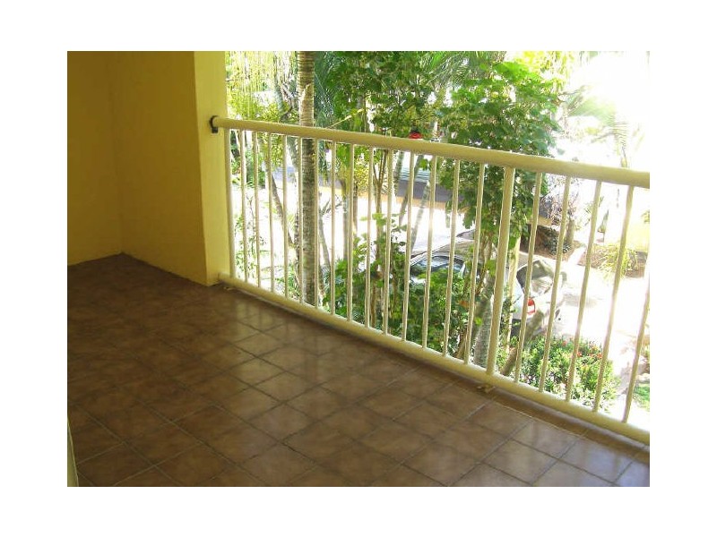 7/549 Varley Street, Yorkeys Knob QLD 4878