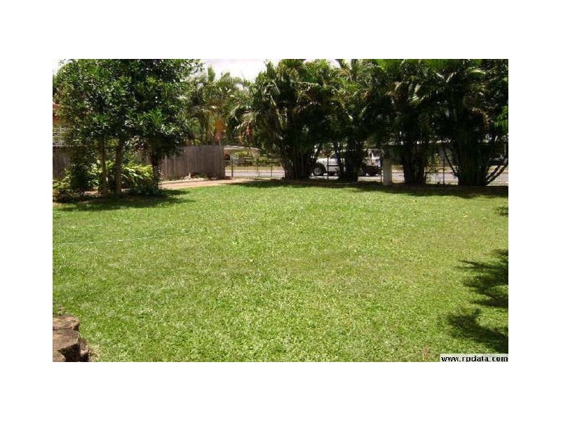 47 Toogood Road, Woree QLD 4868