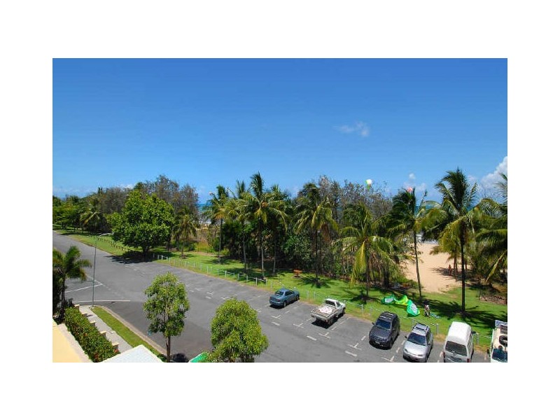 12/31 Sims Esplanade, Yorkeys Knob QLD 4878