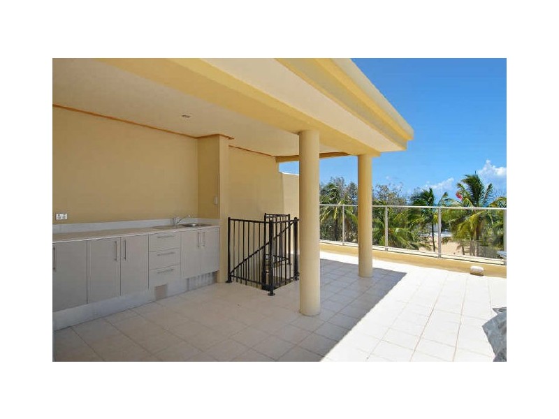 12/31 Sims Esplanade, Yorkeys Knob QLD 4878