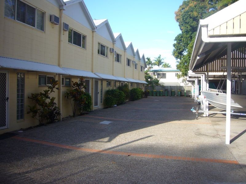 2/100 Cunningham St, Yorkeys Knob QLD 4878