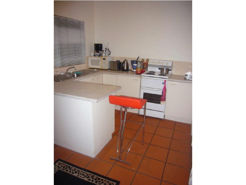 2/528 Varley Street, Yorkeys Knob QLD 4878