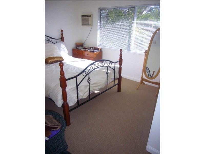 2/528 Varley Street, Yorkeys Knob QLD 4878