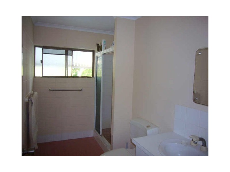 4/493 Varley Street, Yorkeys Knob QLD 4878