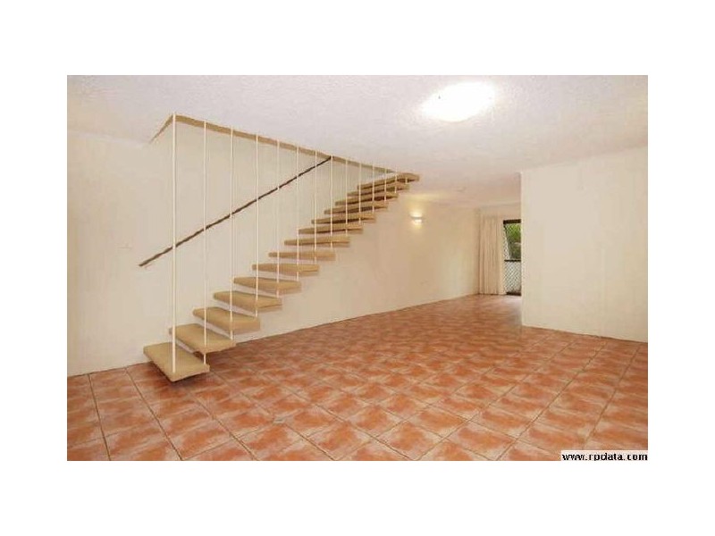 4/16 Deauville, Yorkeys Knob QLD 4878
