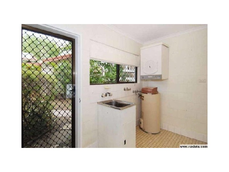 4/16 Deauville, Yorkeys Knob QLD 4878