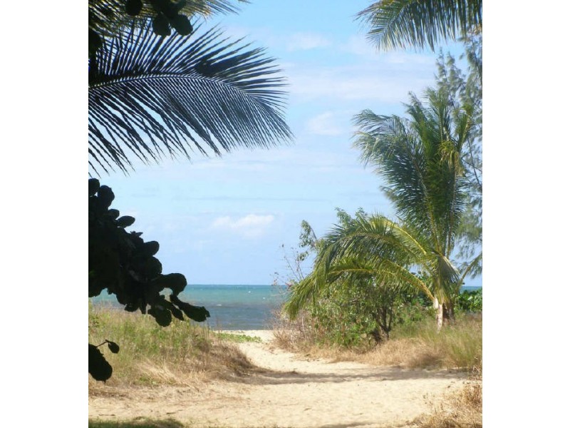 4/16 Deauville, Yorkeys Knob QLD 4878