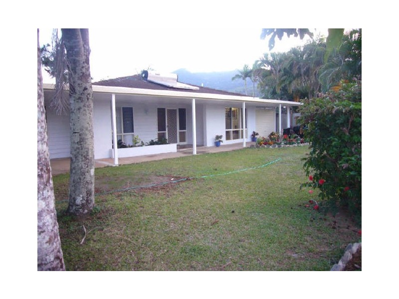 13 Stanton Road, Smithfield QLD 4878