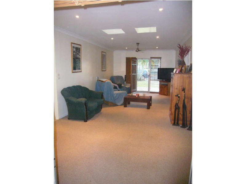 13 Stanton Road, Smithfield QLD 4878