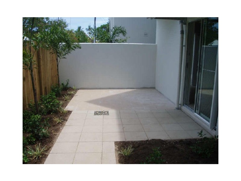 102/497 Varley Street, Yorkeys Knob QLD 4878