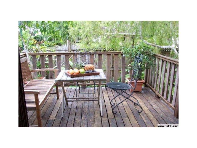 10 Caddy Street, Yorkeys Knob QLD 4878