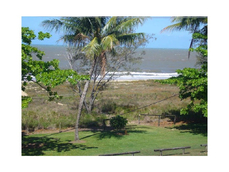 6/53 Sims Esplanade, Yorkeys Knob QLD 4878