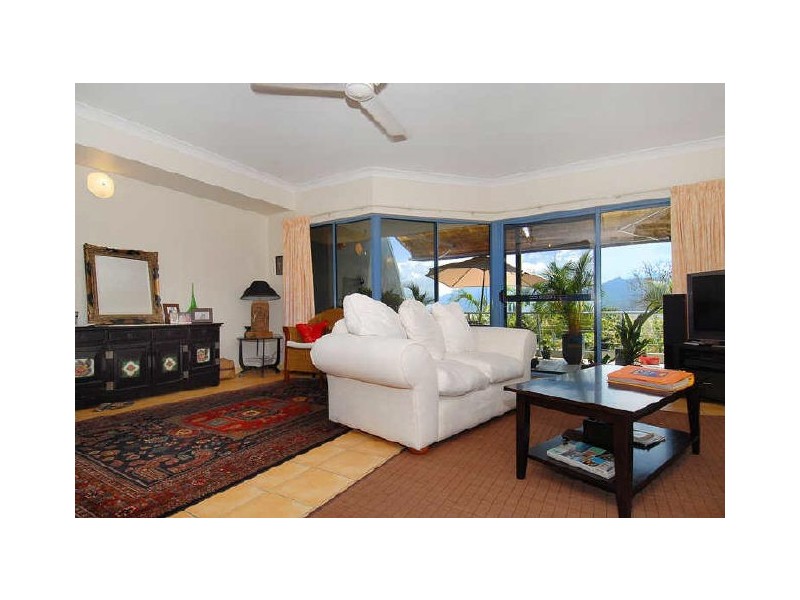 11/16-20 Ray Street, Yorkeys Knob QLD 4878