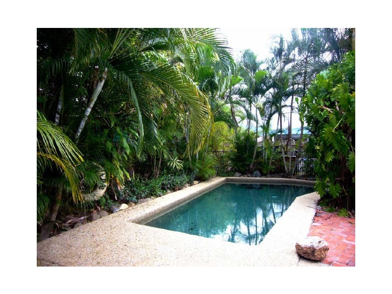 17 Morgan Street, Yorkeys Knob QLD 4878