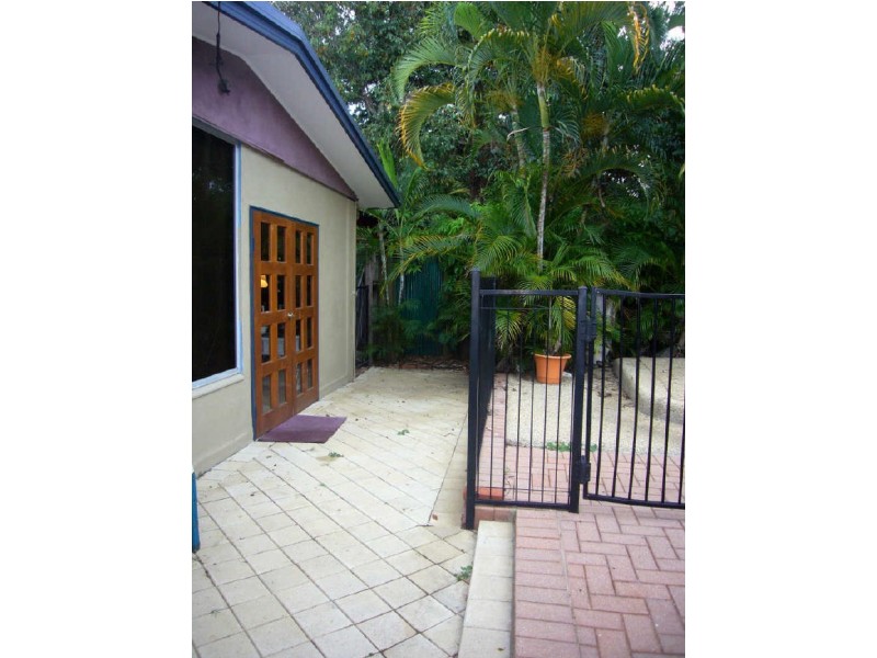 17 Morgan Street, Yorkeys Knob QLD 4878