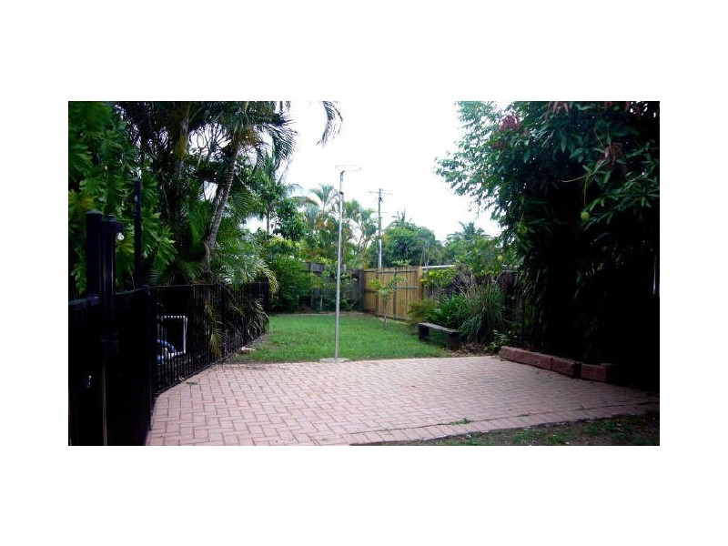 17 Morgan Street, Yorkeys Knob QLD 4878