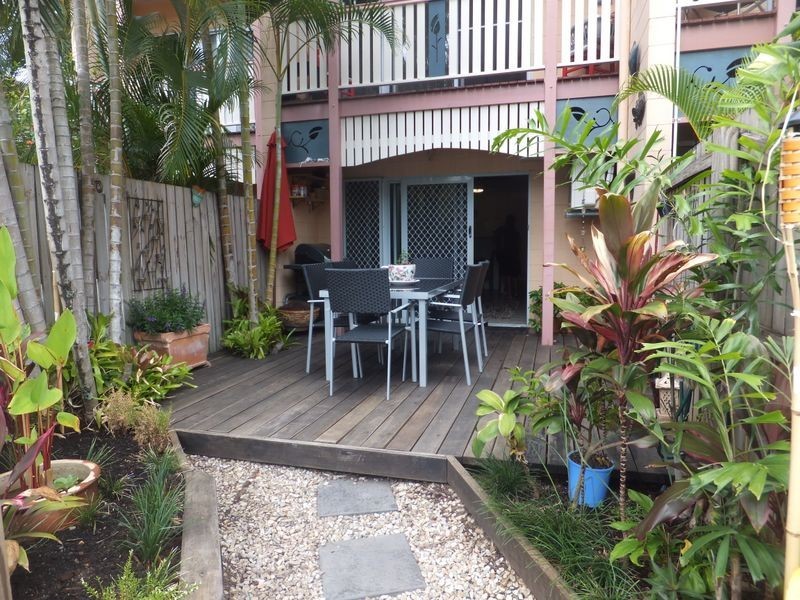 2/54 Best Street, Yorkeys Knob QLD 4878