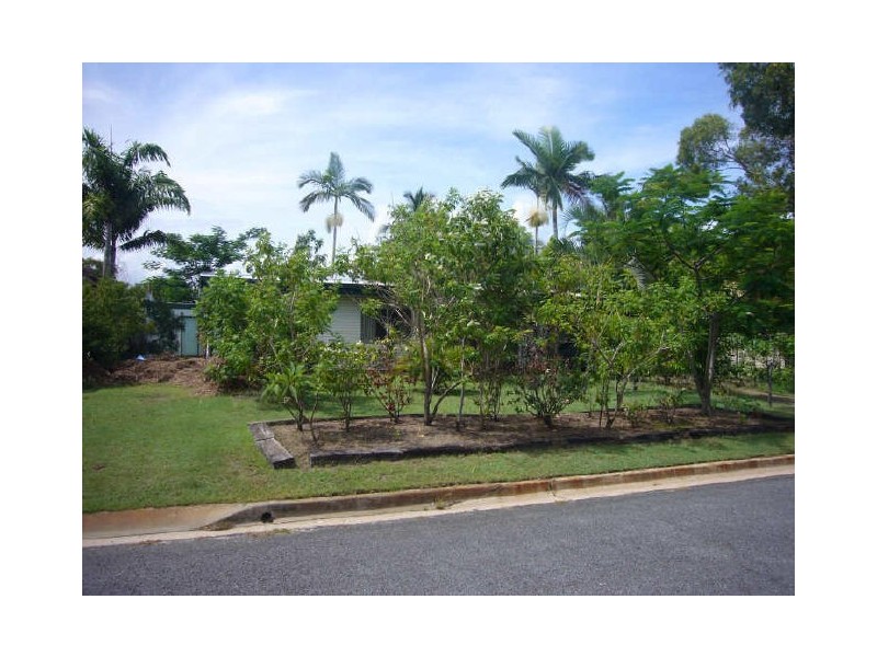 3 Golf Street, Yorkeys Knob QLD 4878