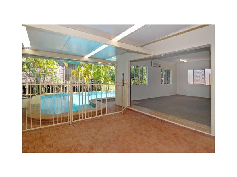 26 Sidlaw Street, Smithfield QLD 4878