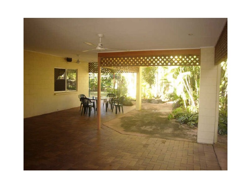 18 Morgan Street, Yorkeys Knob QLD 4878