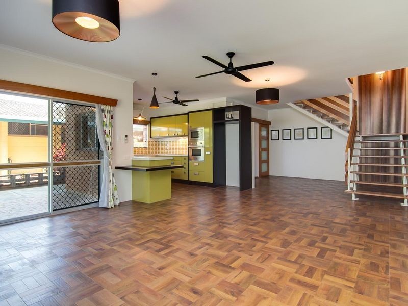 1/49 Sims Esplanade, Yorkeys Knob QLD 4878