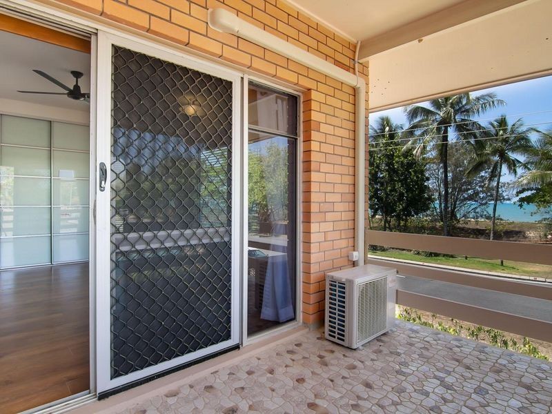 1/49 Sims Esplanade, Yorkeys Knob QLD 4878