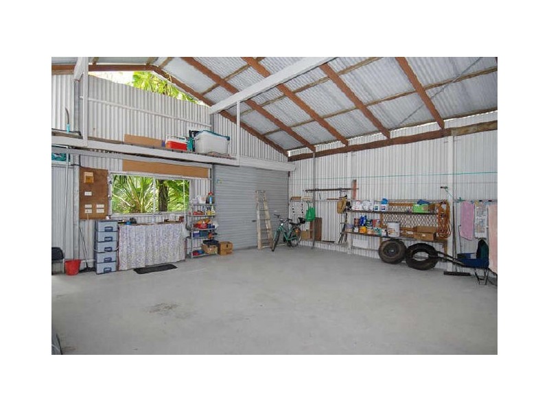 41 Willow Street, Holloways Beach QLD 4878
