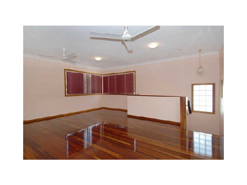 41 Willow Street, Holloways Beach QLD 4878