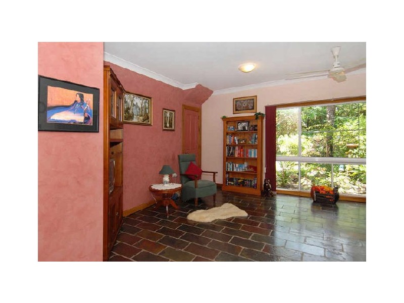 41 Willow Street, Holloways Beach QLD 4878