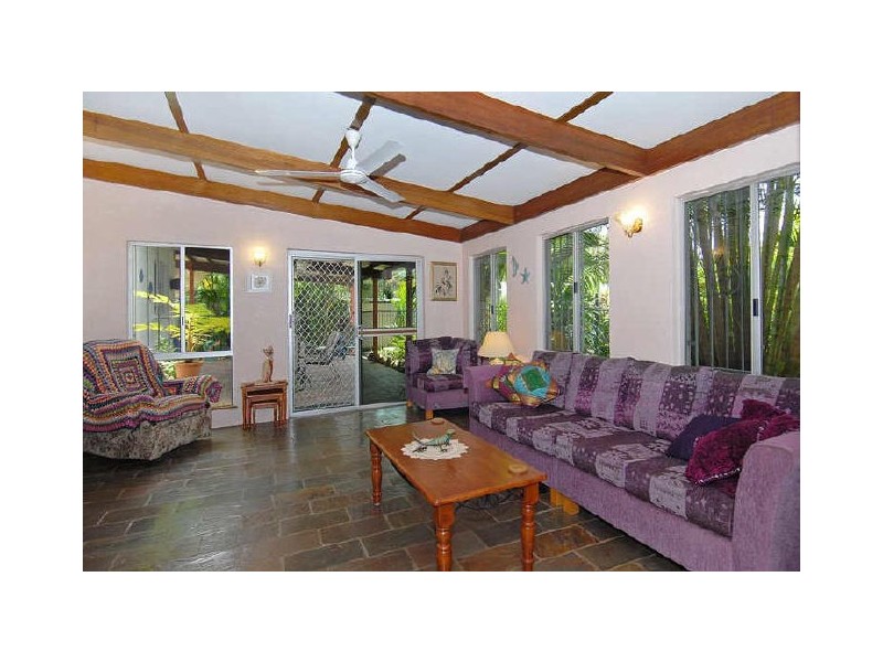 41 Willow Street, Holloways Beach QLD 4878