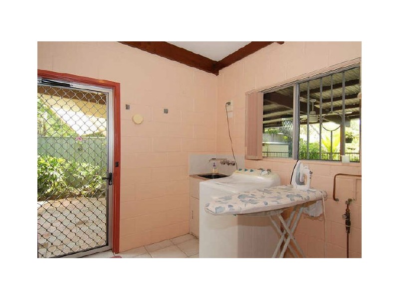 41 Willow Street, Holloways Beach QLD 4878