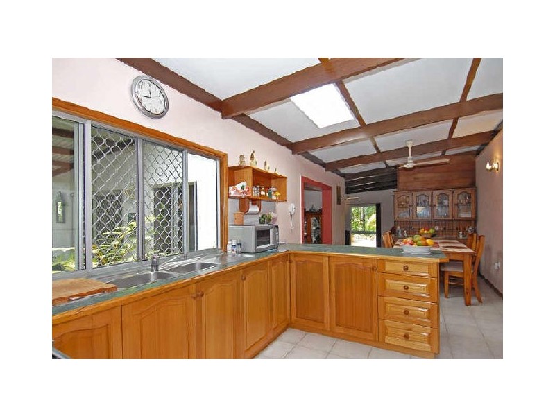 41 Willow Street, Holloways Beach QLD 4878