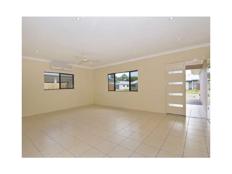 9 Norfolk, Holloways Beach QLD 4878