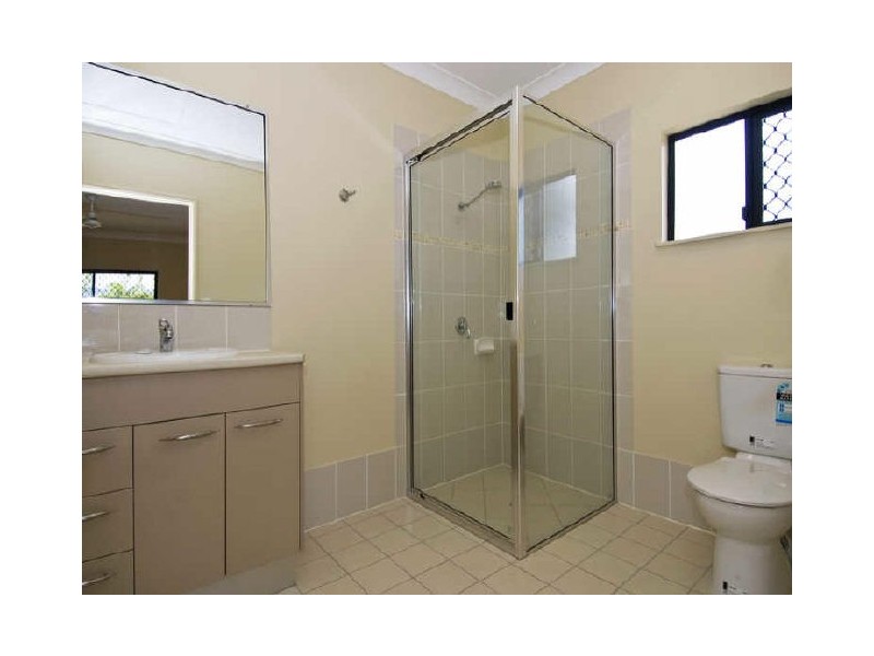 9 Norfolk, Holloways Beach QLD 4878