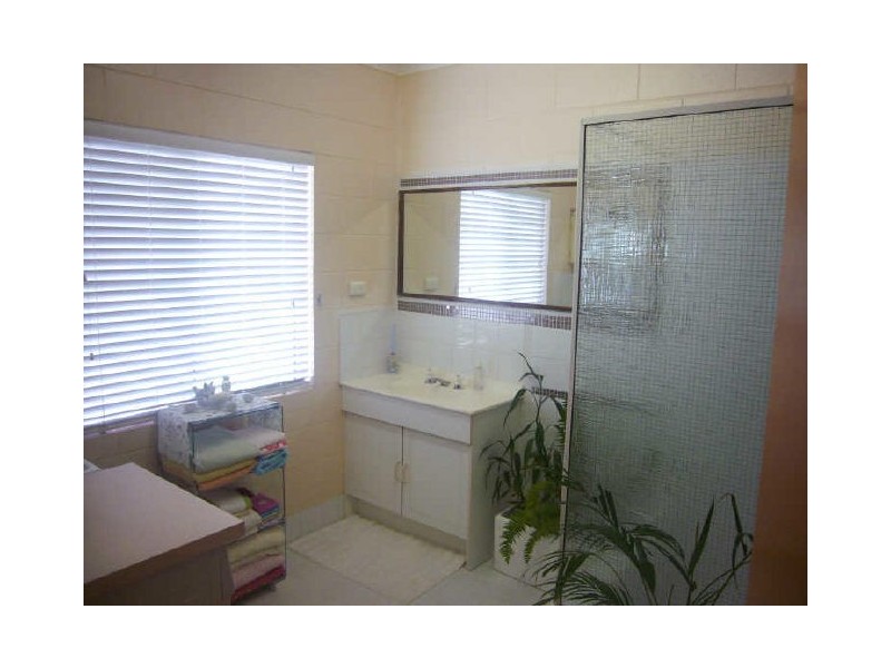 6/542 Varley Street, Yorkeys Knob QLD 4878