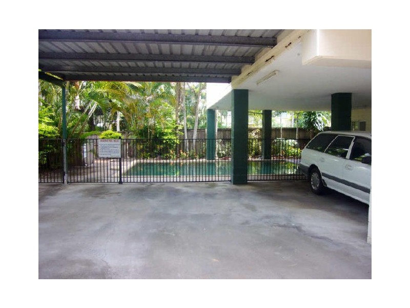 6/542 Varley Street, Yorkeys Knob QLD 4878