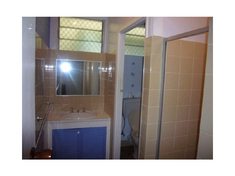 6 Birdie Close, Yorkeys Knob QLD 4878