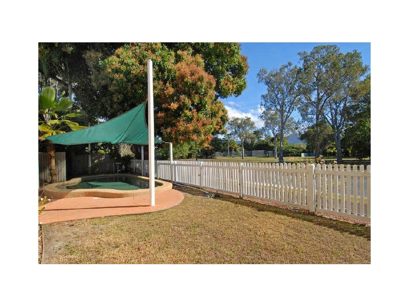 6/100 Cunningham Street, Yorkeys Knob QLD 4878