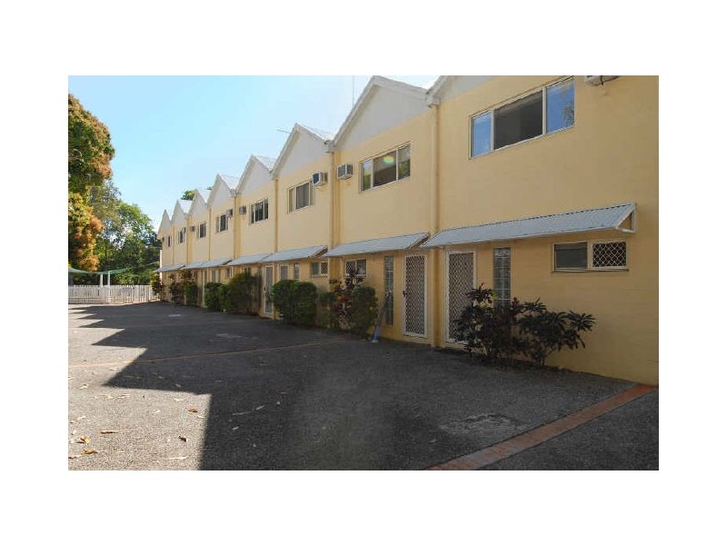 6/100 Cunningham Street, Yorkeys Knob QLD 4878