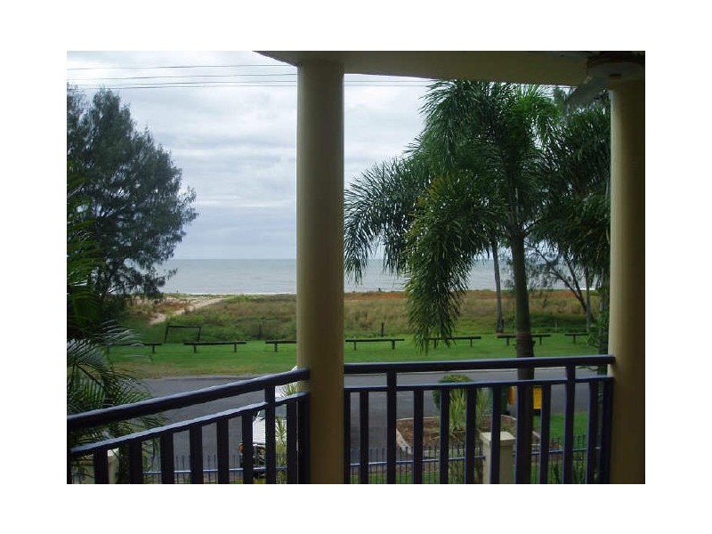 3/39 SIMS ESPLANADE, Yorkeys Knob QLD 4878