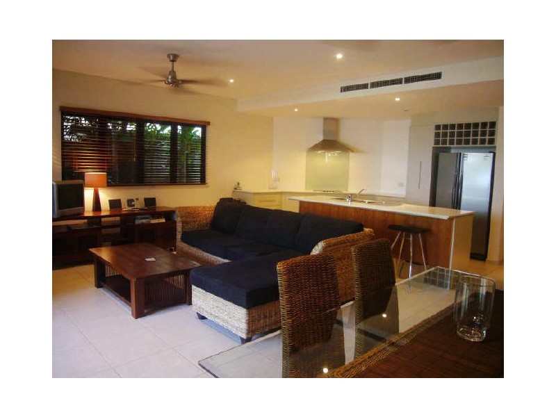 8/33 Sims Esplanade, Yorkeys Knob QLD 4878