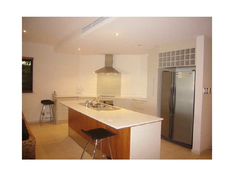 8/33 Sims Esplanade, Yorkeys Knob QLD 4878