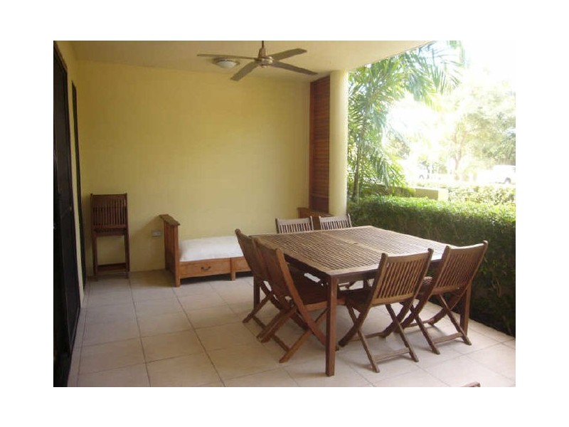 8/33 Sims Esplanade, Yorkeys Knob QLD 4878