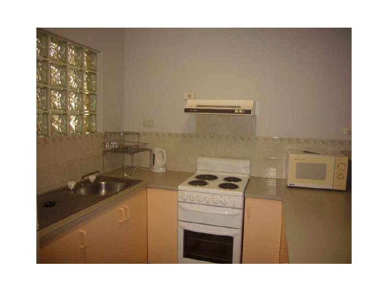 16/1 Ray Street, Yorkeys Knob QLD 4878