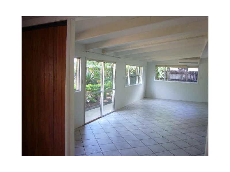 3 Hood Street, Trinity Park QLD 4879