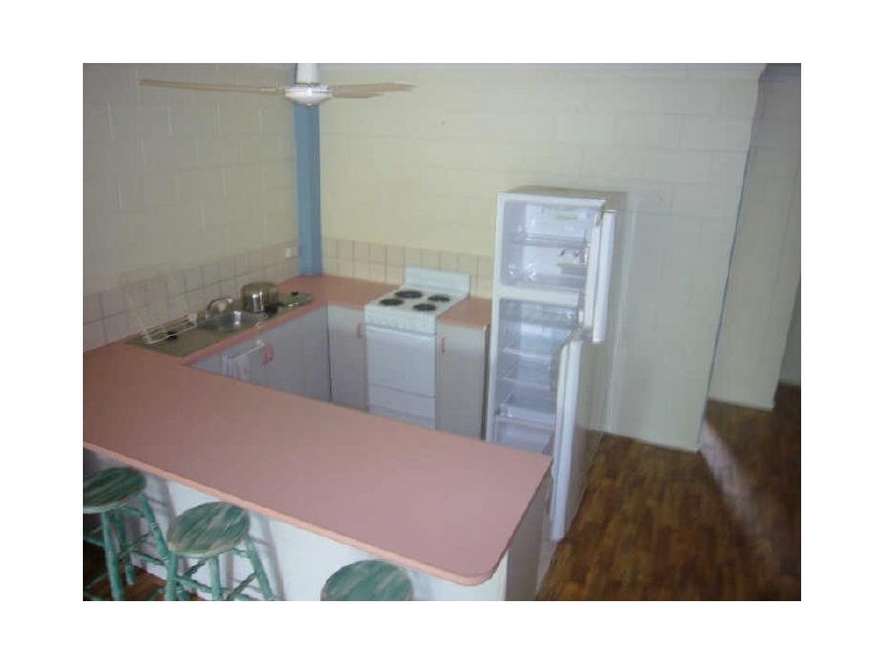 8/520 Varley Street, Yorkeys Knob QLD 4878