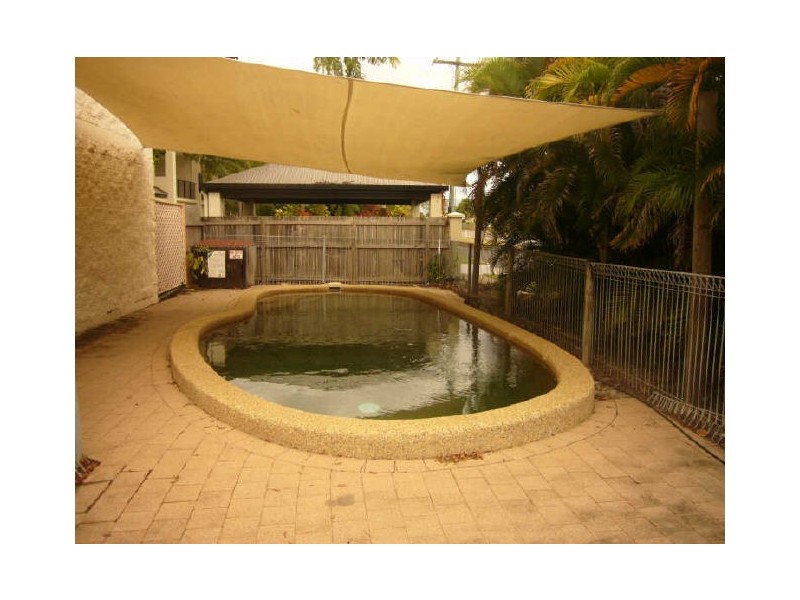 8/520 Varley Street, Yorkeys Knob QLD 4878